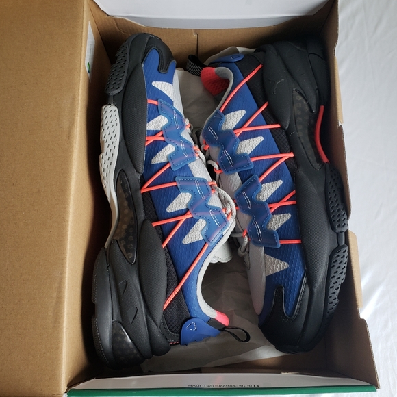 Mens Puma LQD Cell Omega Lab. Size 9.5. Blue/Gray. Walking/hiking sneakers. - Picture 6 of 7